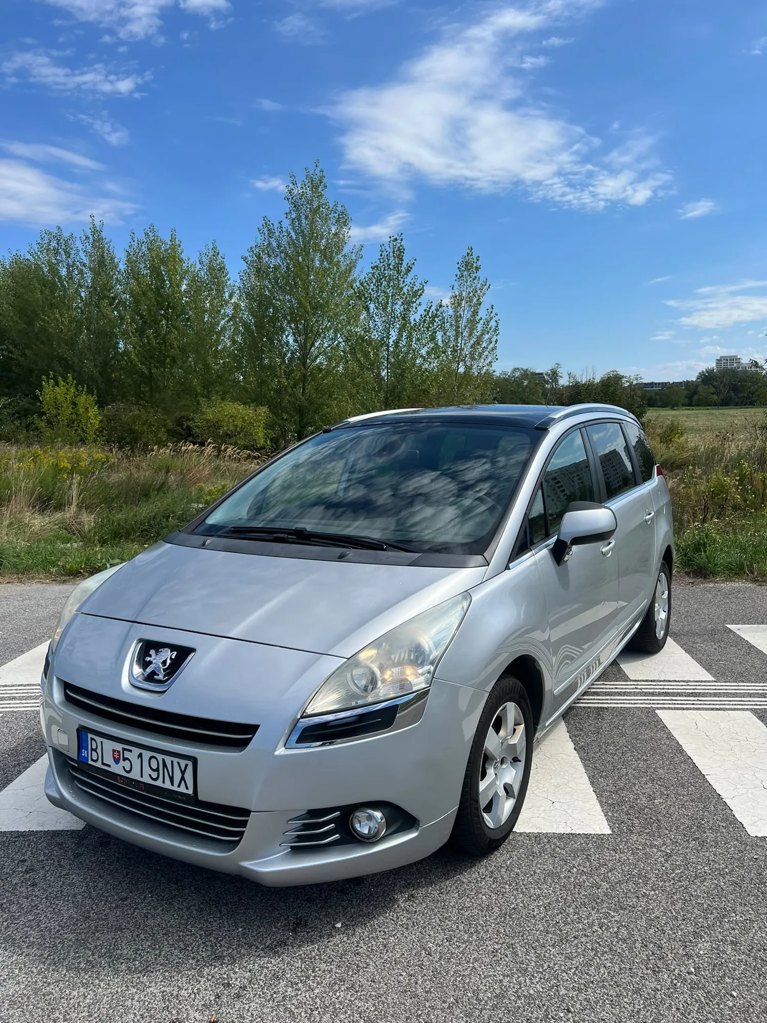 Peugeot 5008